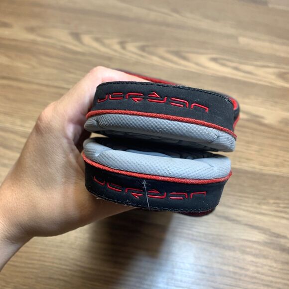 Jordan Hydro IV Retro Shoes Mens Size 10 Slide Sandals 532225-001 Black Red - Picture 4 of 9